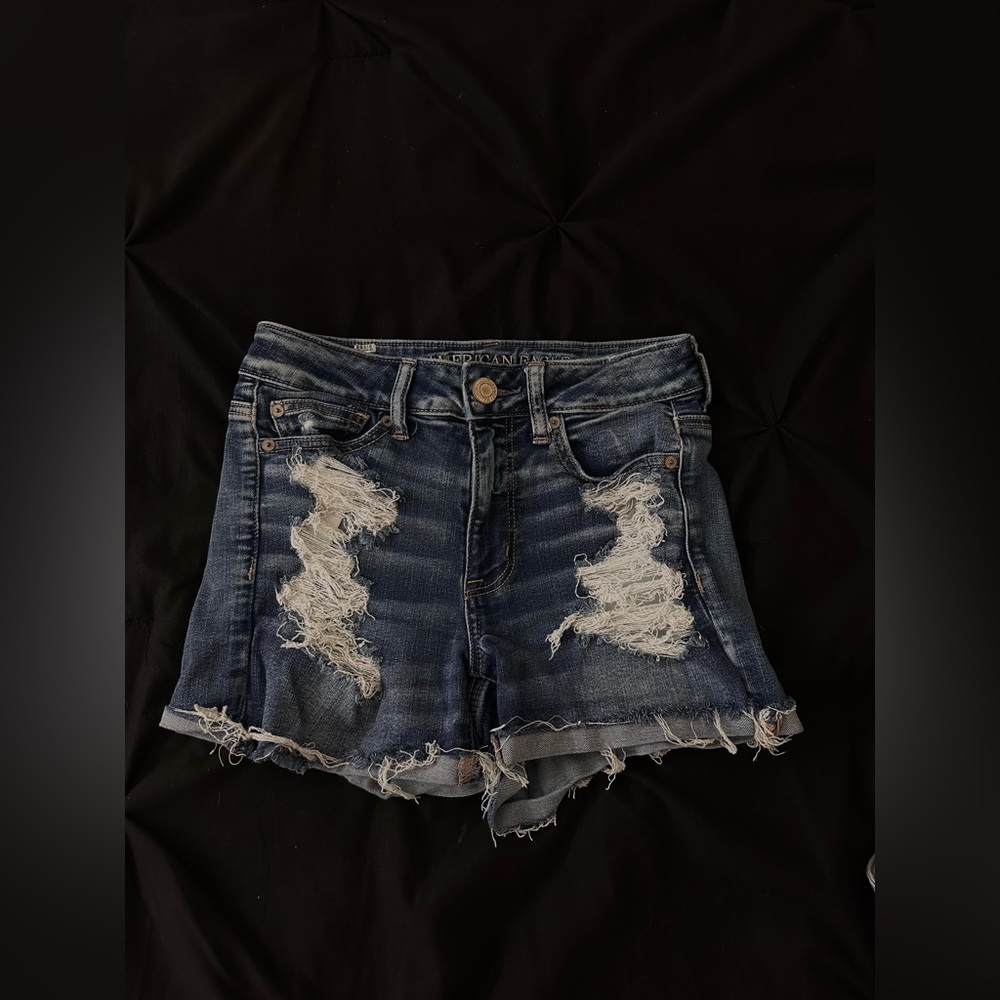 American Eagle medium dark wash denim shorts